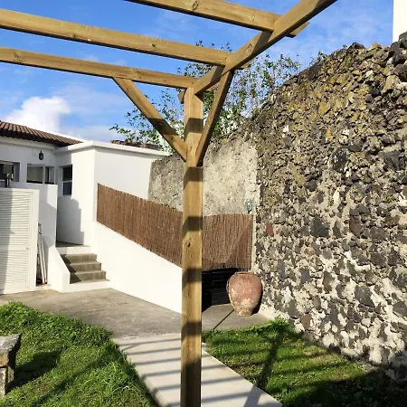 Comfortable House In Ribeira Grande, Pleasant Garden