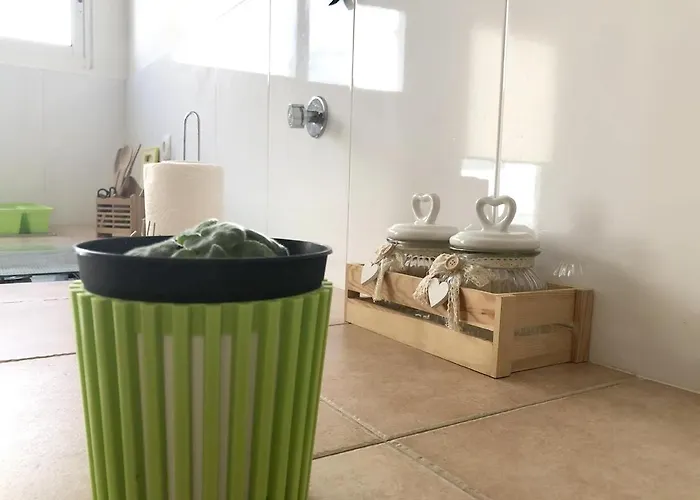 בית נופש Comfortable House In Ribeira Grande, Pleasant Garden *