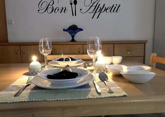 בית נופש Comfortable House In Ribeira Grande, Pleasant Garden